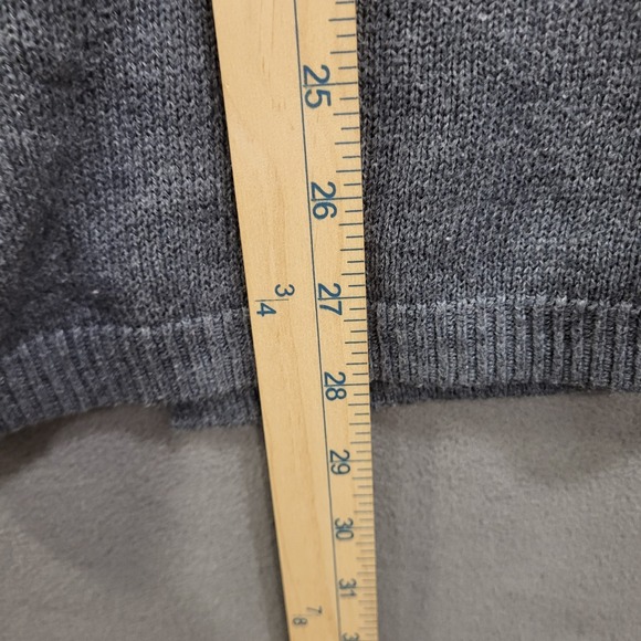 Old Navy‎ V Neck Sweater Women's Size Medium Warm Cozy Comfy Casual Stripped - Picture 5 of 5